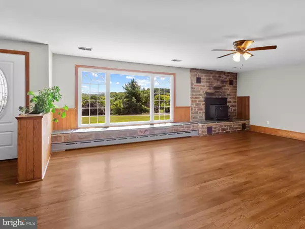 New Windsor, MD 21776,14958 NEW WINDSOR RD