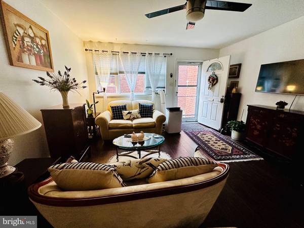 Glendora, NJ 08029,230 E EVESHAM RD #C 15