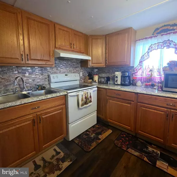 Harrisburg, PA 17111,126 E LN