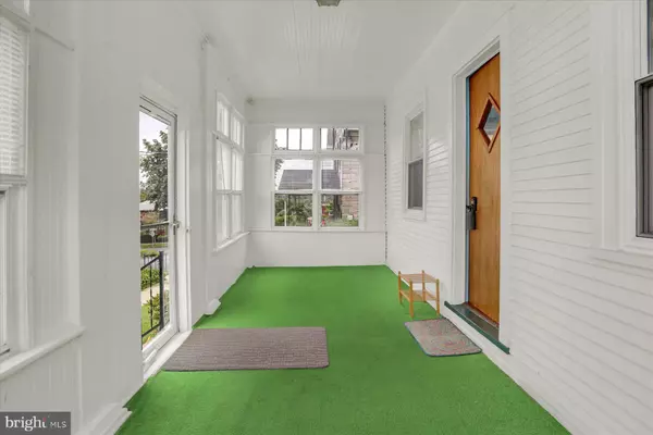 Harrisburg, PA 17111,212 N 32ND ST