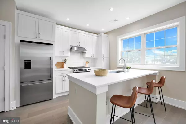 Washington, DC 20002,16 17TH ST NE #312