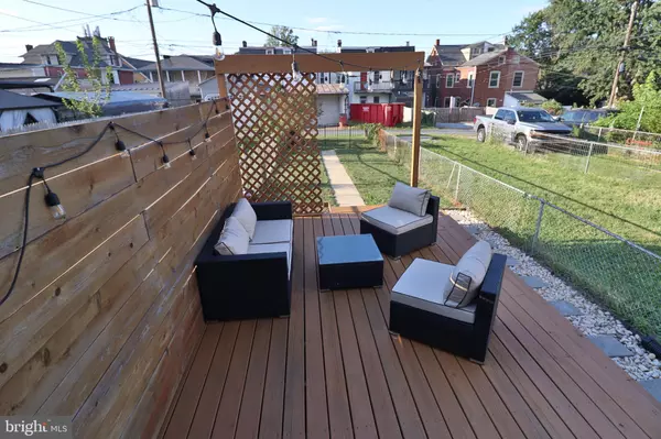 Lancaster, PA 17602,977 CLARK ST