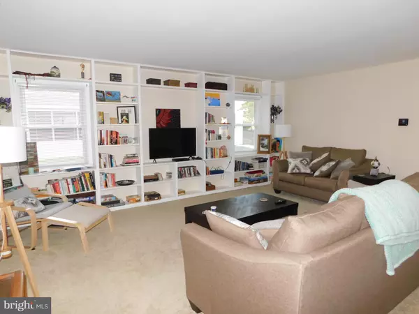 Fairfax, VA 22033,4206 MARBLE LN