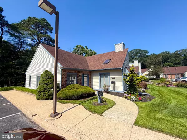 146 S LAKEVIEW DR #203, Gibbsboro, NJ 08026