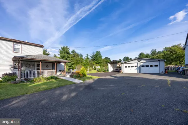 Pennsburg, PA 18073,1370 KUMRY RD