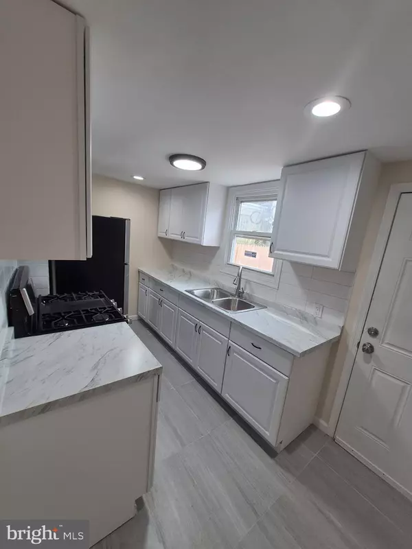 Philadelphia, PA 19146,2210 GREENWICH ST