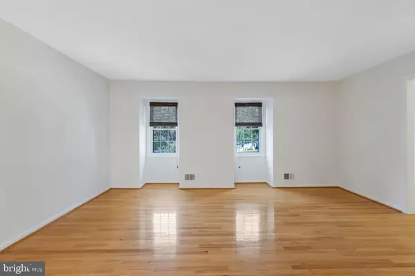 Springfield, VA 22153,8710 WHITSON CT