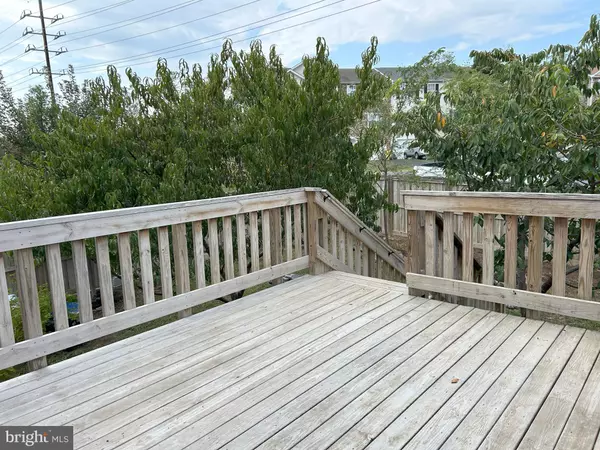 Martinsburg, WV 25405,1006 AZTEC DR