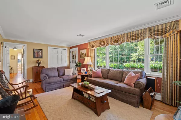 Harleysville, PA 19438,528 HARLEYSVILLE PIKE