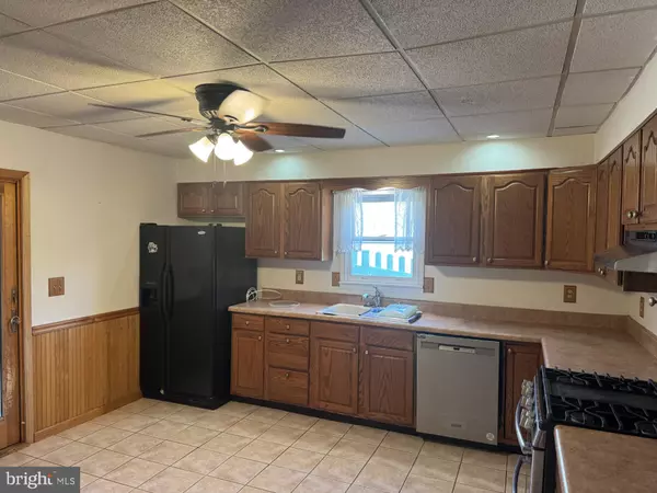 Pottsville, PA 17901,516 JEFFERSON ST