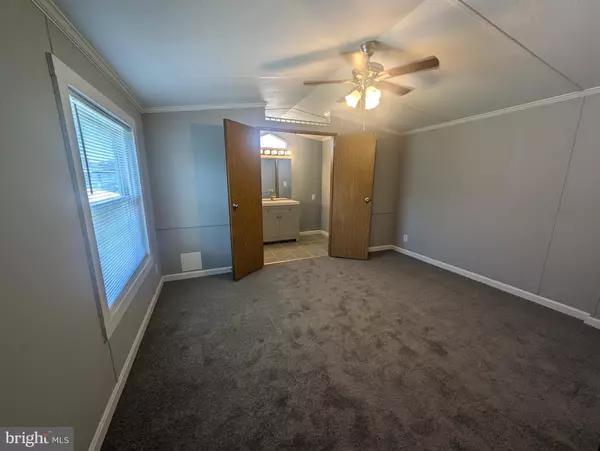 Middle River, MD 21220,18 HAMMOCK TRL