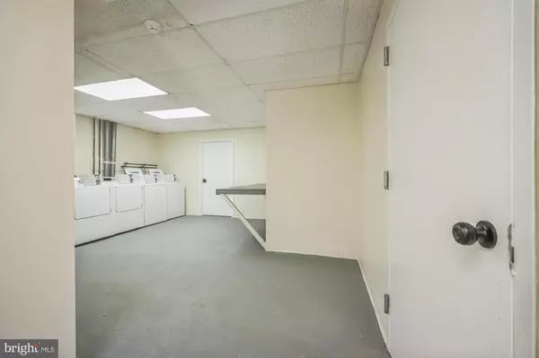 Philadelphia, PA 19138,7092 FORREST AVE