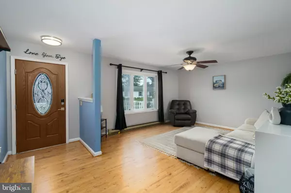 Inwood, WV 25428,472 UPSHUR DR