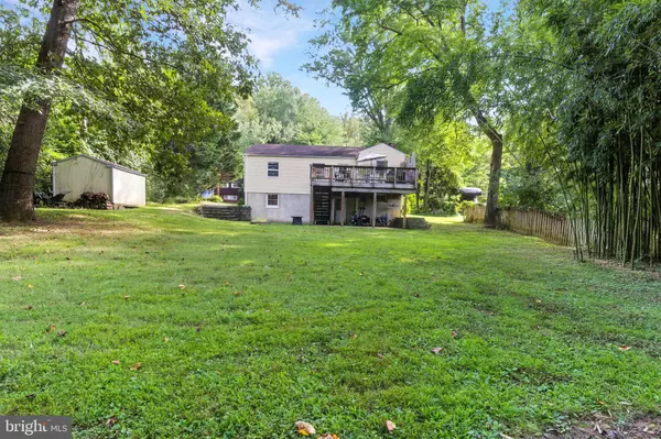 Vienna, VA 22180,920 COTTAGE ST SW