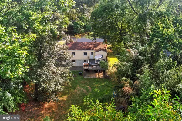 Vienna, VA 22180,920 COTTAGE ST SW