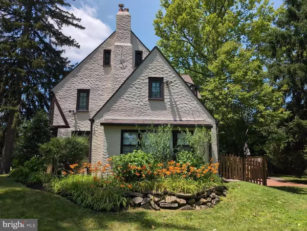 Wayne, PA 19087,273 STRAFFORD AVE