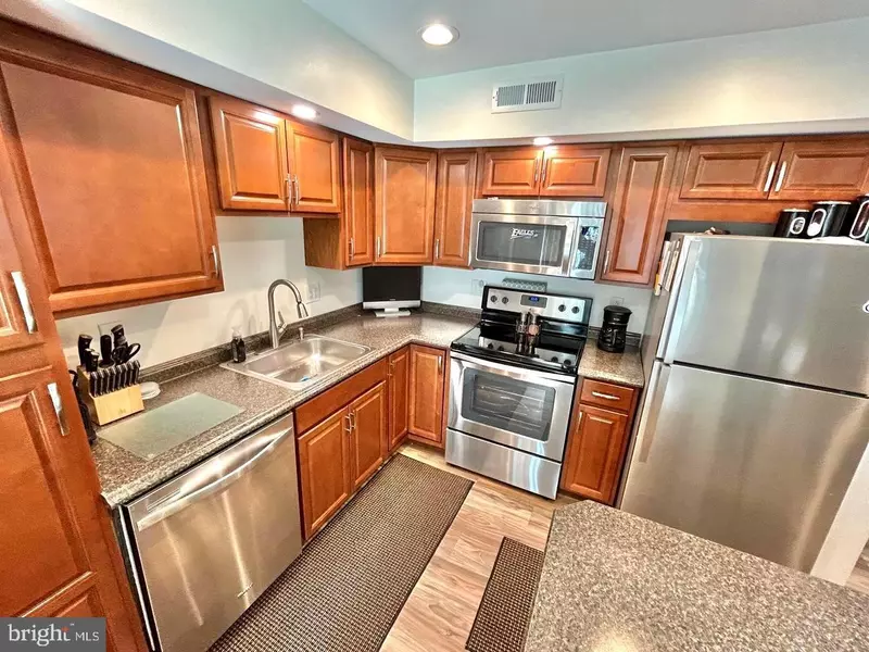 1807 WALDON CT, Sicklerville, NJ 08081