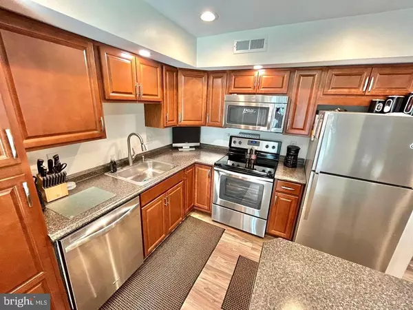 1807 WALDON CT, Sicklerville, NJ 08081