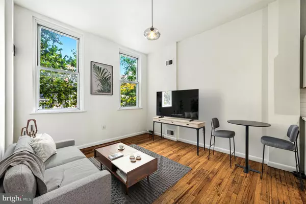 Philadelphia, PA 19107,1026 PINE ST #11