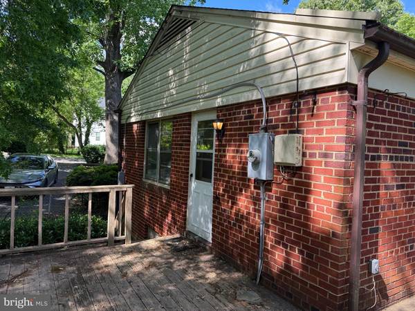 Falls Church, VA 22043,7428 NIGH RD