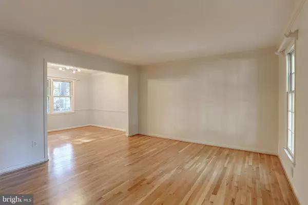 Laurel, MD 20707,15513 STRAUGHN DR