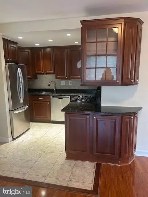 Arlington, VA 22209,1111 ARLINGTON BLVD #418
