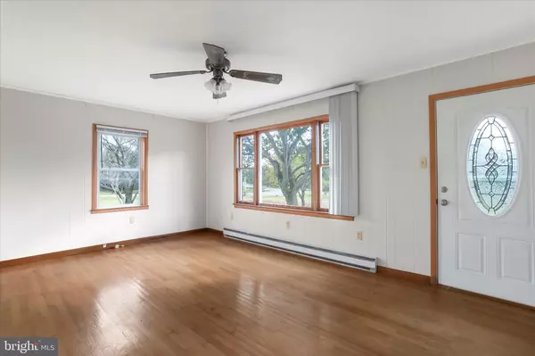 Strasburg, VA 22657,16957 BACK RD