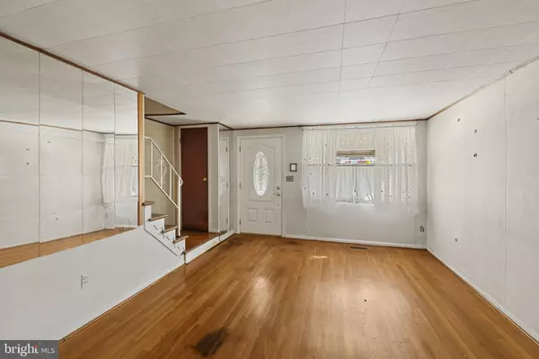 Baltimore, MD 21222,7842 SAINT BONIFACE LN