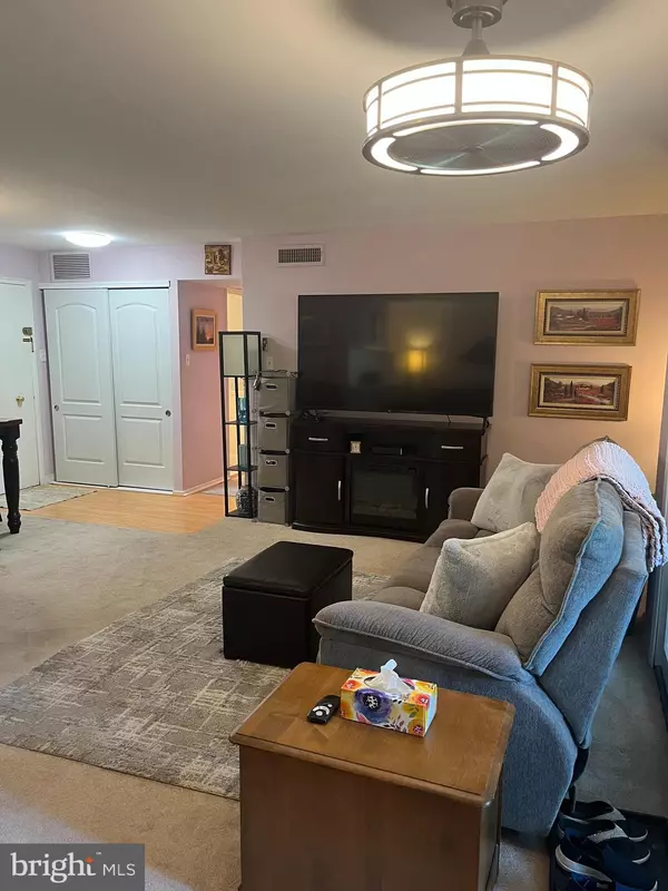 Jenkintown, PA 19046,1610 THE FAIRWAY #104W