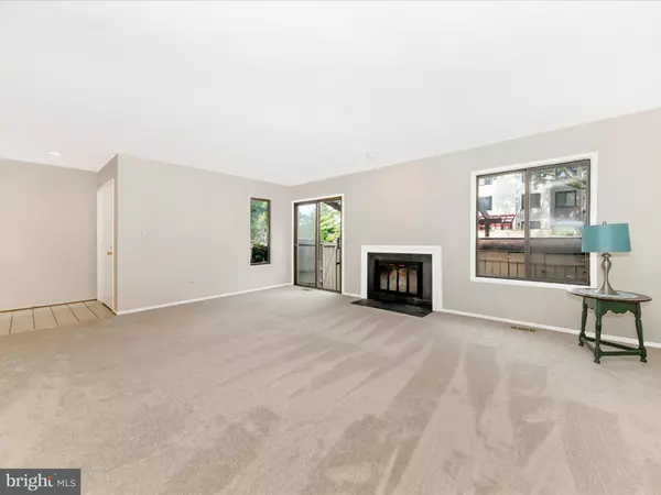 Gaithersburg, MD 20886,9324 SPARROW VALLEY DR