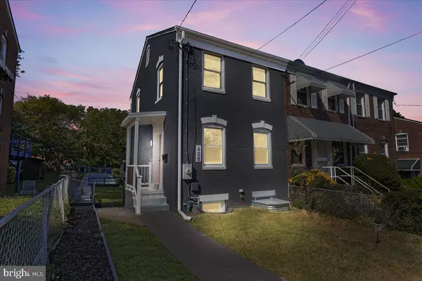 408 PEABODY ST NE, Washington, DC 20011