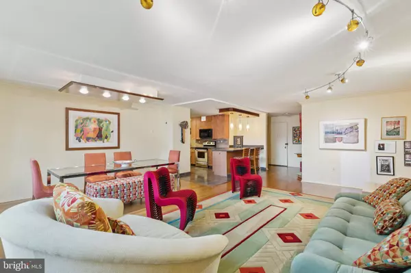 Philadelphia, PA 19103,1919 CHESTNUT ST #2601