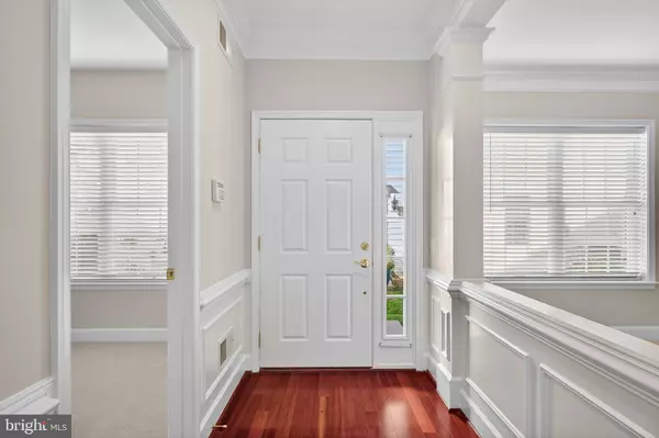 Ashburn, VA 20147,44472 OAKMONT MANOR SQ