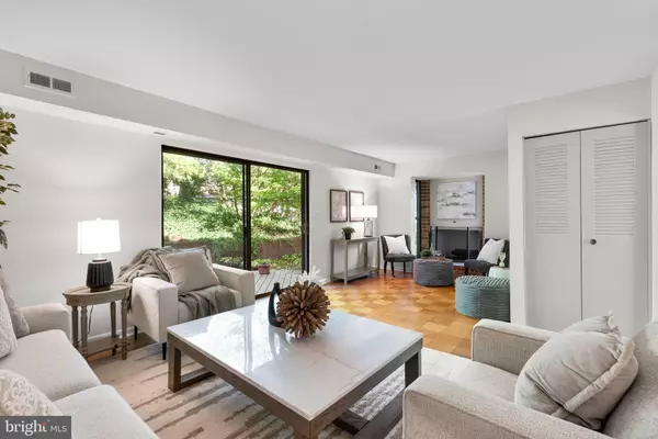 Columbia, MD 21044,10384 BARCAN CIR