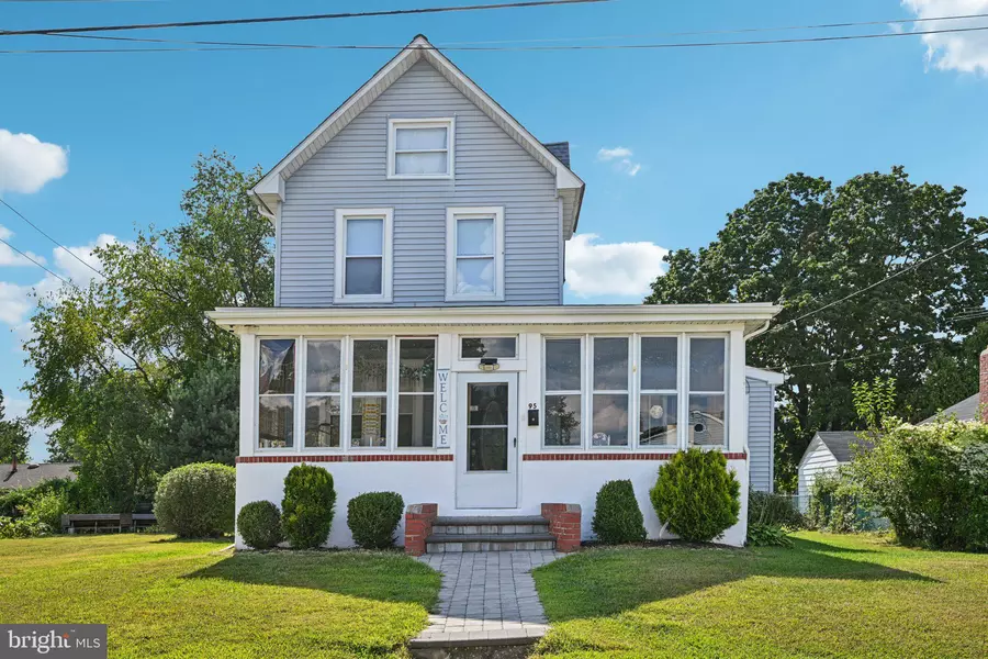 95 WARREN AVE, West Berlin, NJ 08091