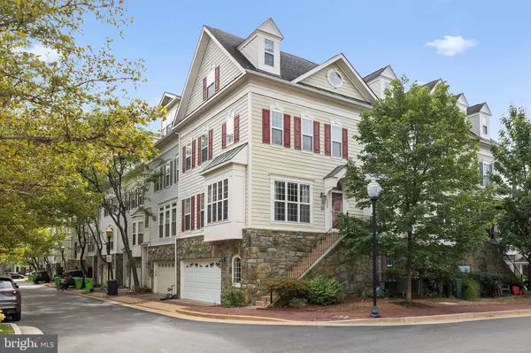 5068 MINDA CT, Alexandria, VA 22304