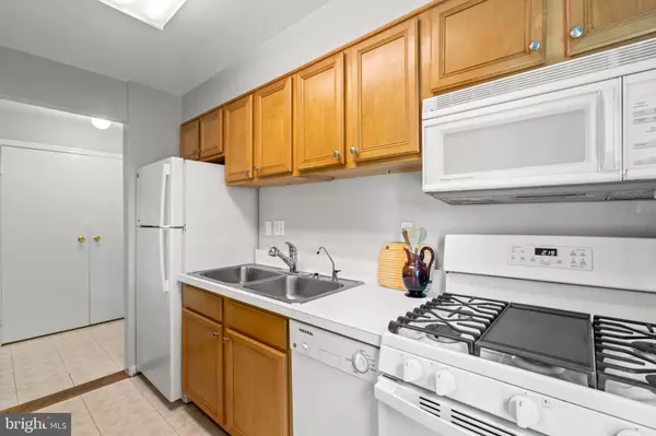 Alexandria, VA 22307,6507 10TH ST #B1