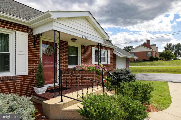 New Market, VA 22844,9738 FAIRWAY DR