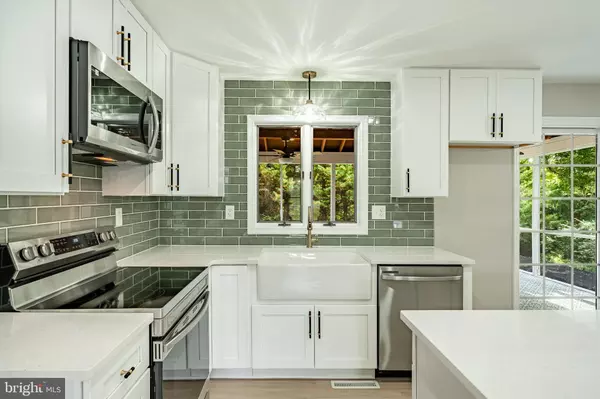 Downingtown, PA 19335,16 LONG DR