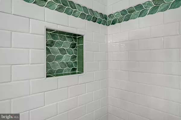 Downingtown, PA 19335,16 LONG DR