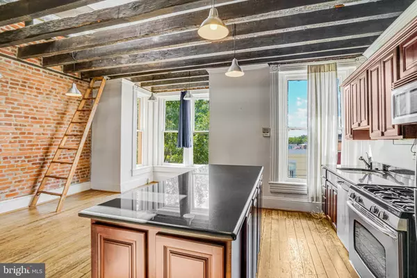 Alexandria, VA 22314,911 PRINCE ST #5