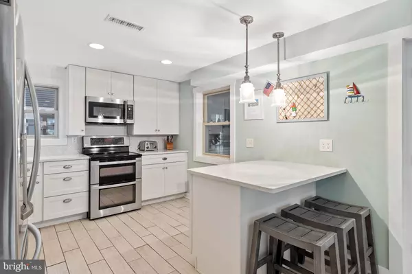 South Bethany, DE 19930,3 S 9TH