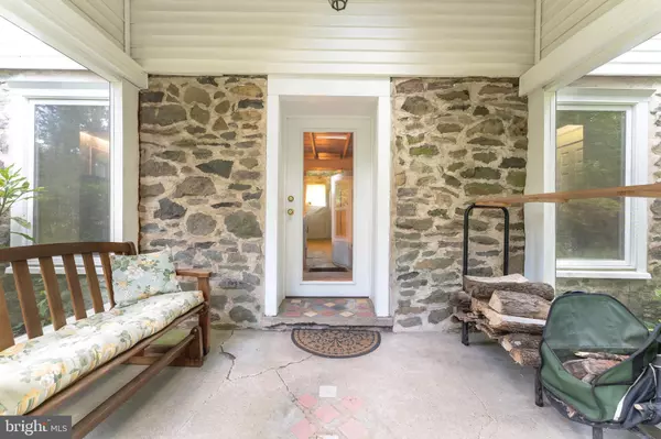 Upper Black Eddy, PA 18972,128 PERRY AUGER RD