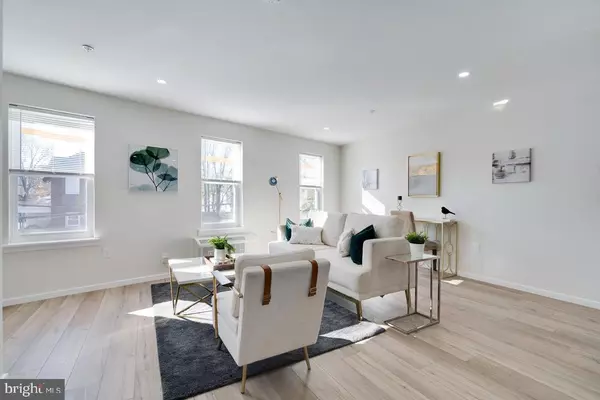 Philadelphia, PA 19144,FIVE PROPERTY (34 UNIT) APARTMENT PORTFOLIO