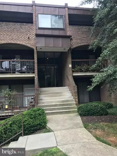 11232 CHESTNUT GROVE SQ #20, Reston, VA 20190