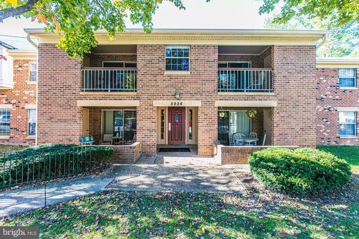 Burke, VA 22015,5924 COVE LANDING RD #301