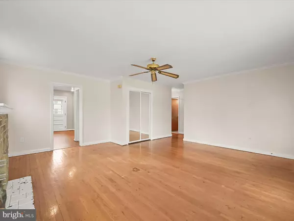 Pasadena, MD 21122,240 WANDA RD