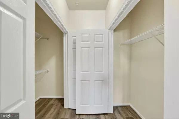 Falls Church, VA 22042,3021 NICOSH CIR #1108