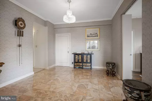 Washington, DC 20008,2737 DEVONSHIRE PL NW #418