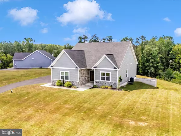 115 MAGENTA LN, Martinsburg, WV 25405